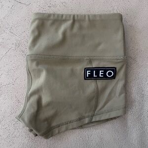 FLEO shorts